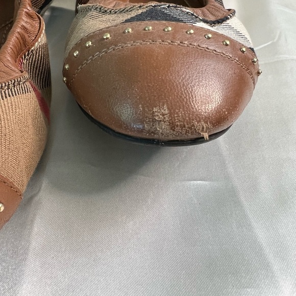 BURBERRY flats, Traditional Plaid, Size 36.5 - Picture 3 of 9